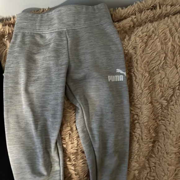 Girls(7/8) Puma leggings - Picture 2 of 6